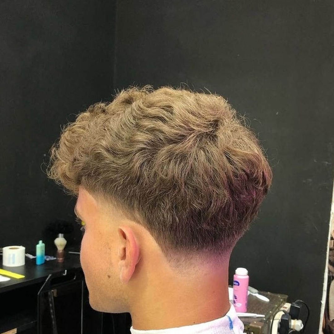Coupe texturée avec dégradé bas - Univers Coiffure Bry-sur-Marne